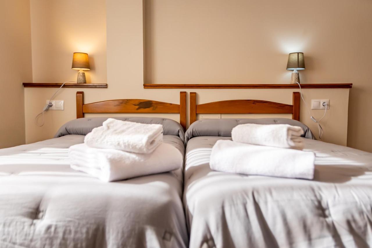Hostal Restaurante Ventasierra Valdoré Kültér fotó