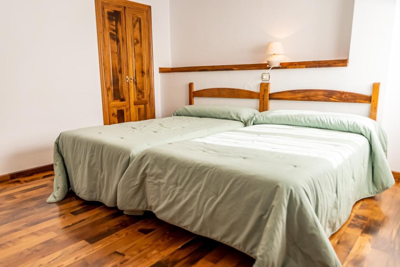 Hostal Restaurante Ventasierra Valdoré Kültér fotó