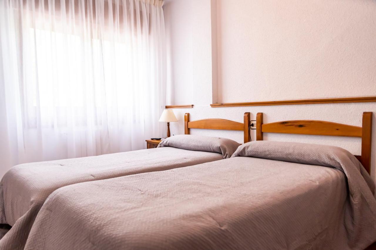 Hostal Restaurante Ventasierra Valdoré Kültér fotó