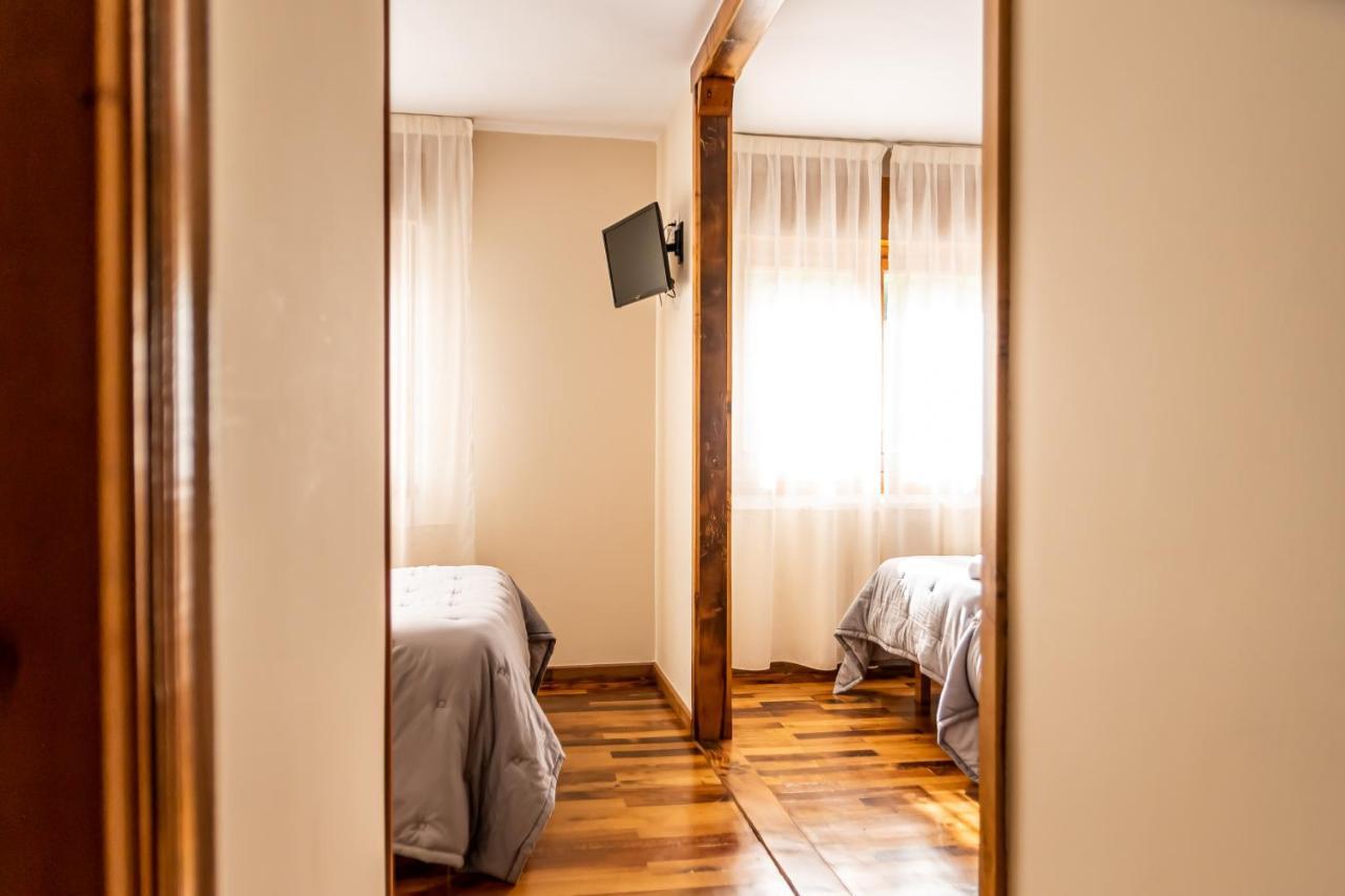 Hostal Restaurante Ventasierra Valdoré Kültér fotó
