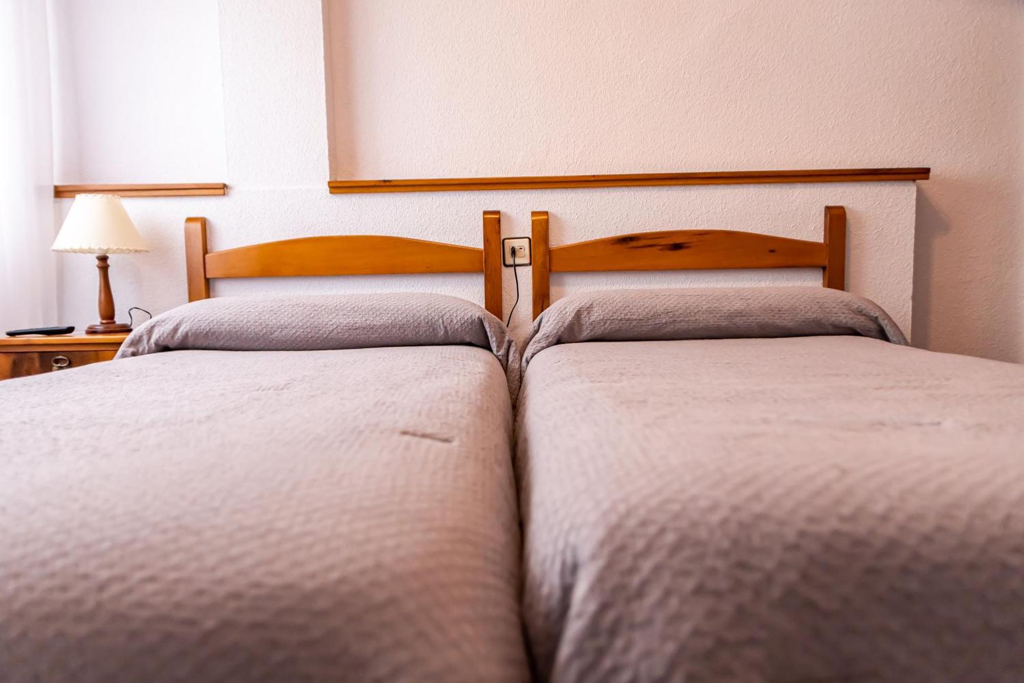 Hostal Restaurante Ventasierra Valdoré Kültér fotó