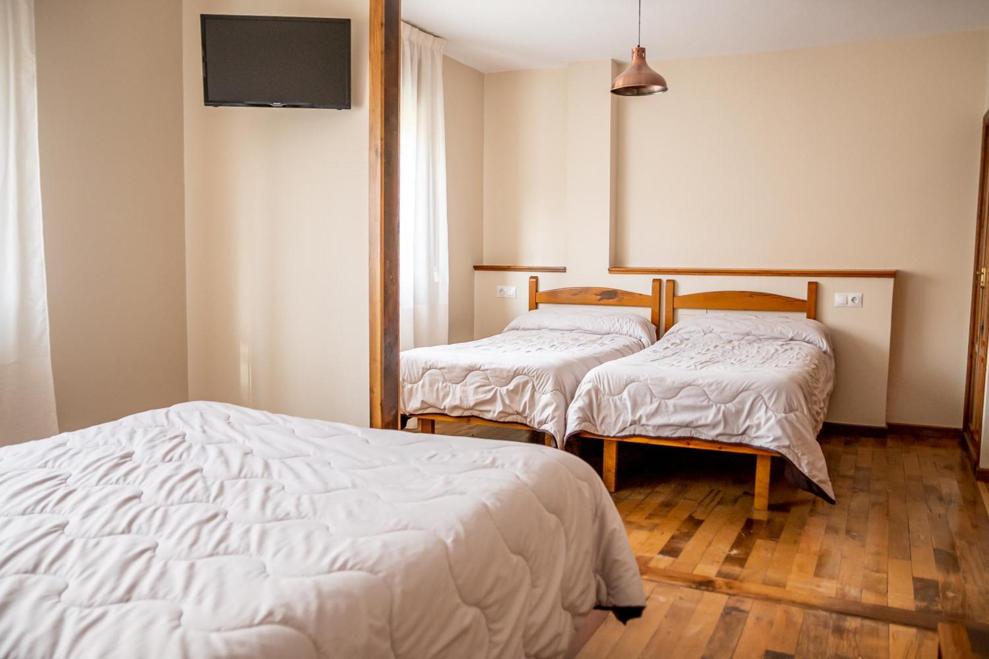 Hostal Restaurante Ventasierra Valdoré Szoba fotó